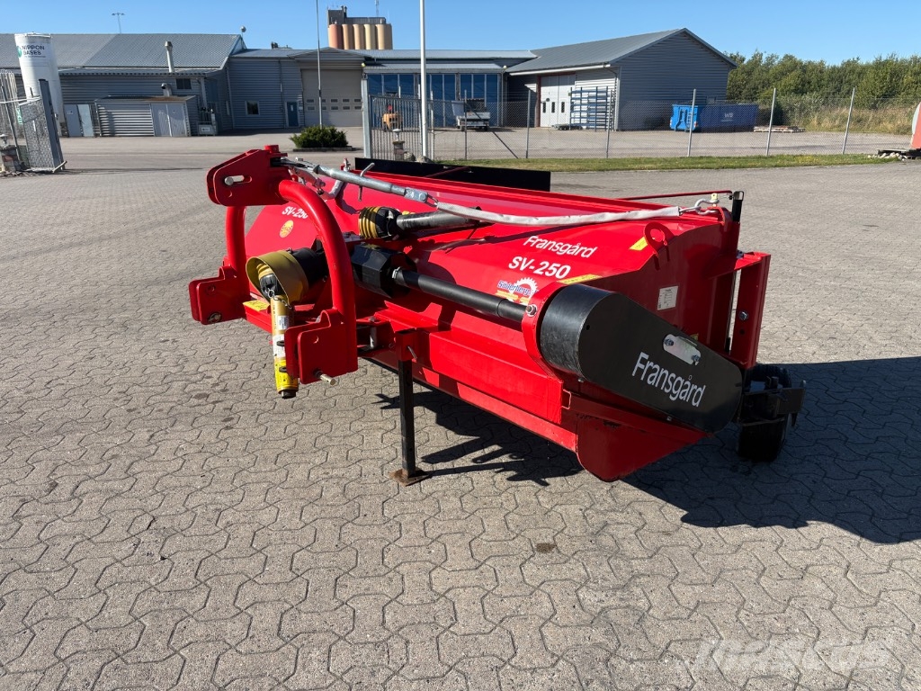 Fransgård SV 250 耙與翻草機