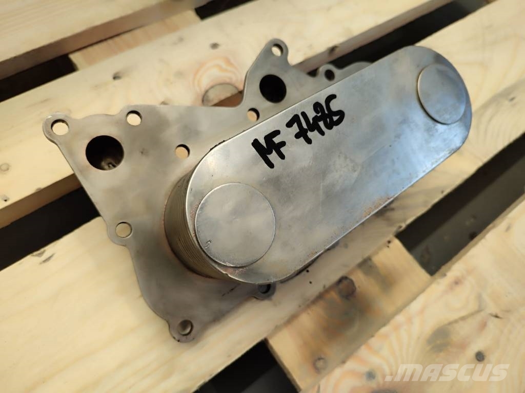 Massey Ferguson Heat exchanger 19262467A1 Massey Ferguson 7485 Radiatorer