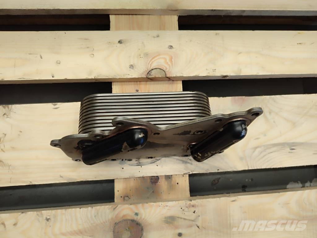 Massey Ferguson Heat exchanger 19262467A1 Massey Ferguson 7485 Radiatorer