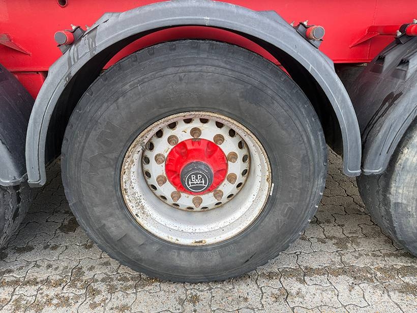 Kel-Berg Tipper / Kippauflieger 37 m3 Tipper semi-trailers