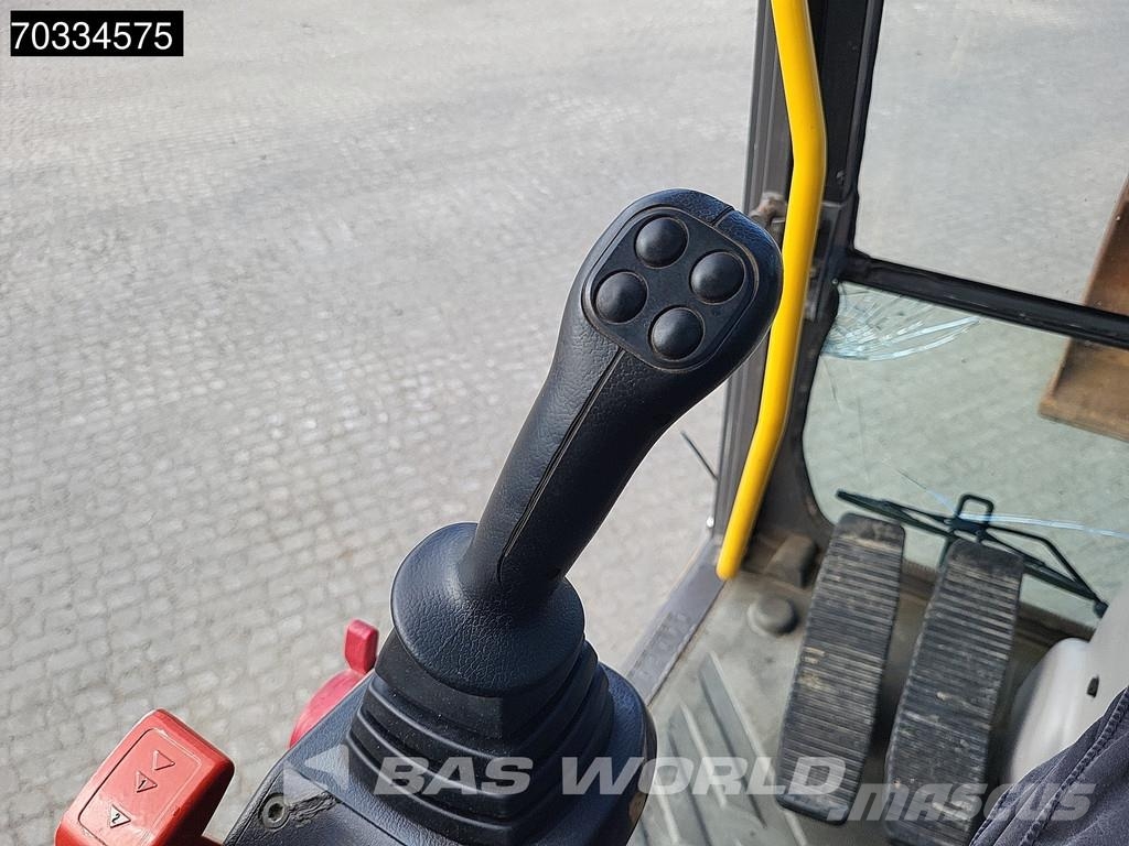 Volvo EW140 D Outriggers + Blade 旋轉式挖土機/掘鑿機/挖掘機