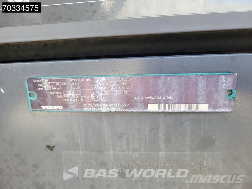 Volvo EW140 D Outriggers + Blade Колісні екскаватори