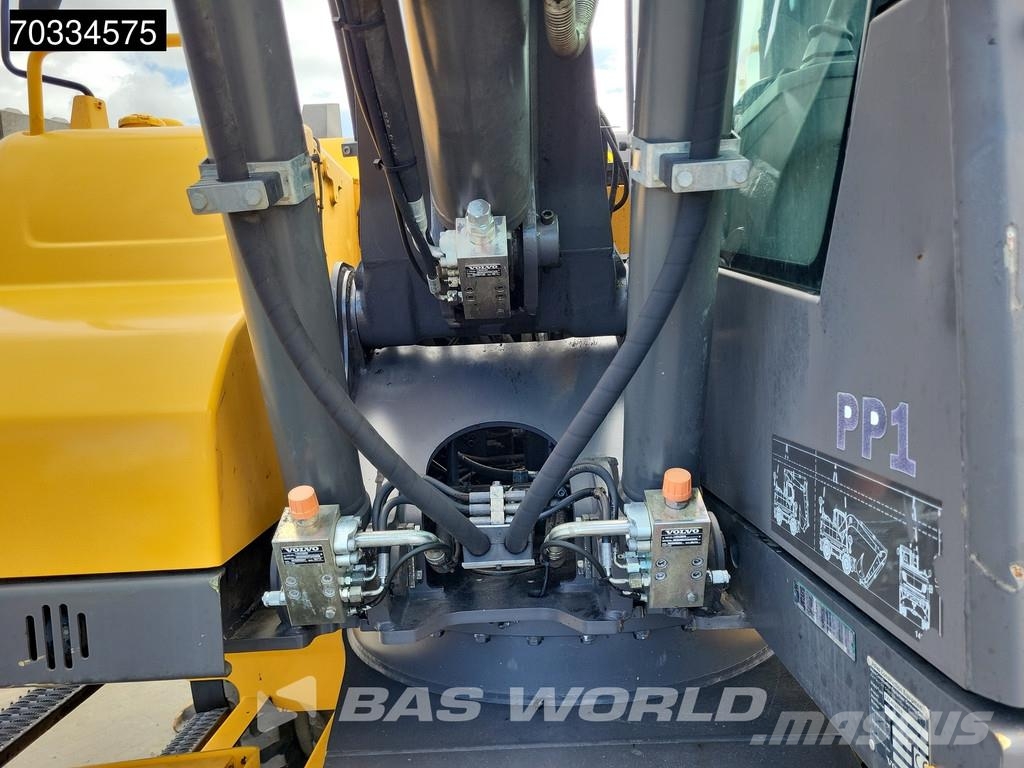 Volvo EW140 D Outriggers + Blade 旋轉式挖土機/掘鑿機/挖掘機
