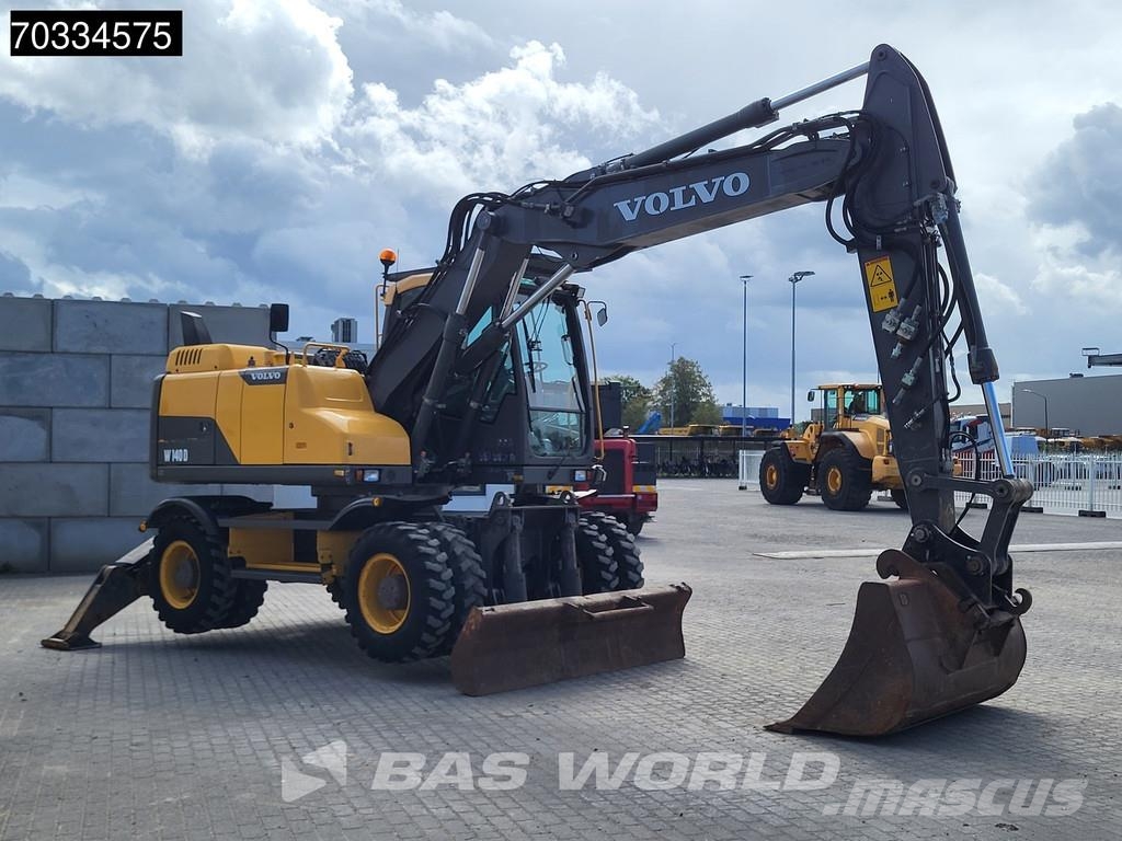 Volvo EW140 D Outriggers + Blade 旋轉式挖土機/掘鑿機/挖掘機
