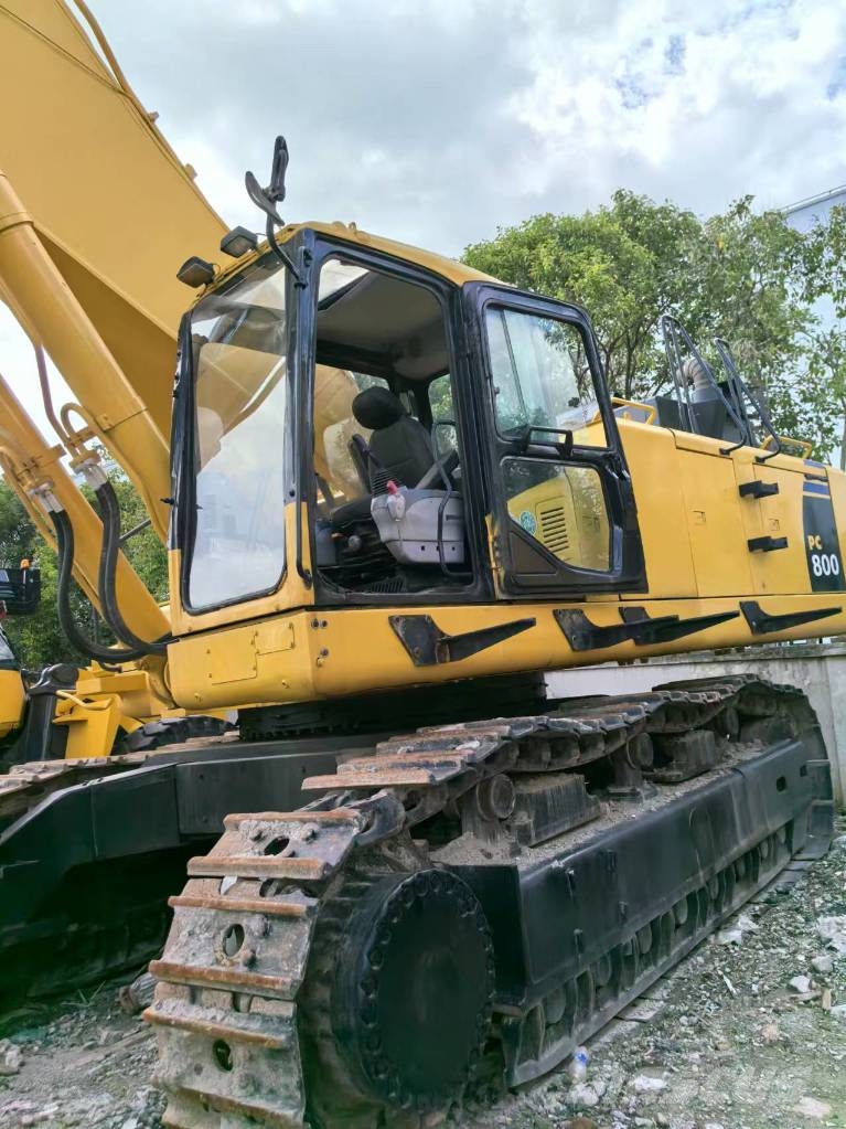 Komatsu PC 800 Гусеничні екскаватори