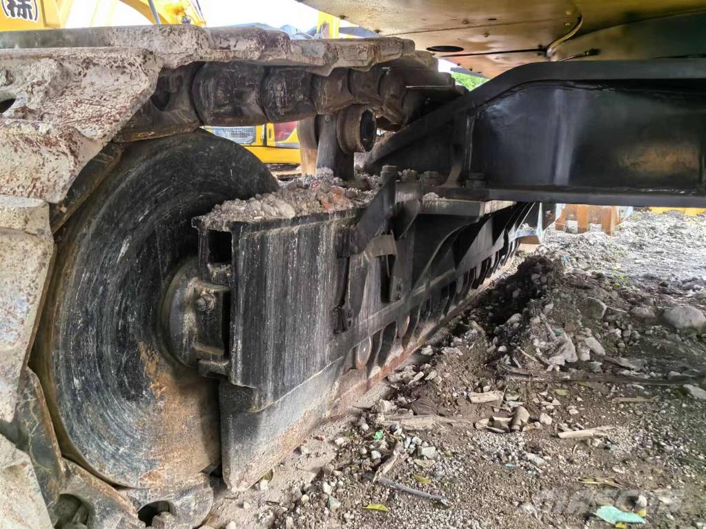 Komatsu PC 800 Гусеничні екскаватори