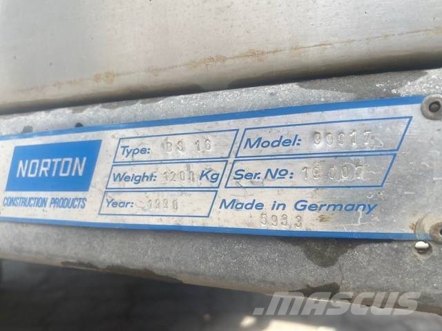 Norton BS 16 Kernbohrwagen mit 200 mm Bohrkrone Camiões de sonda de perfuração móvel