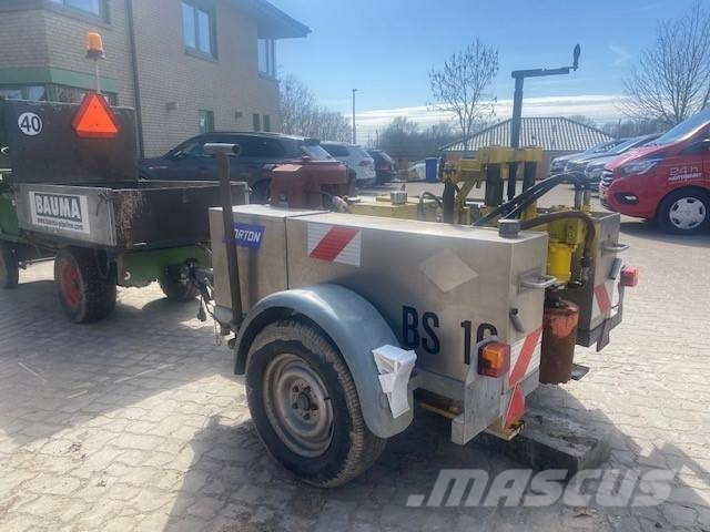 Norton BS 16 Kernbohrwagen mit 200 mm Bohrkrone Camiões de sonda de perfuração móvel