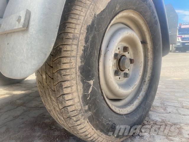 Norton BS 16 Kernbohrwagen mit 200 mm Bohrkrone Camiões de sonda de perfuração móvel