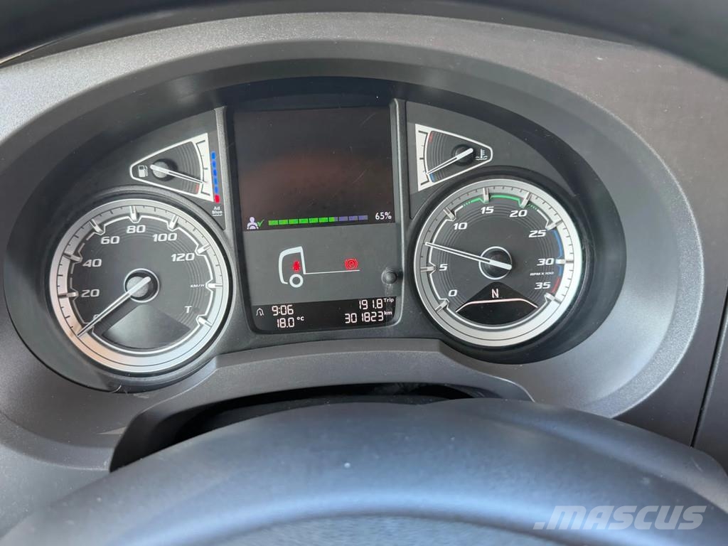 DAF H4SN3 Camiones caja cerrada