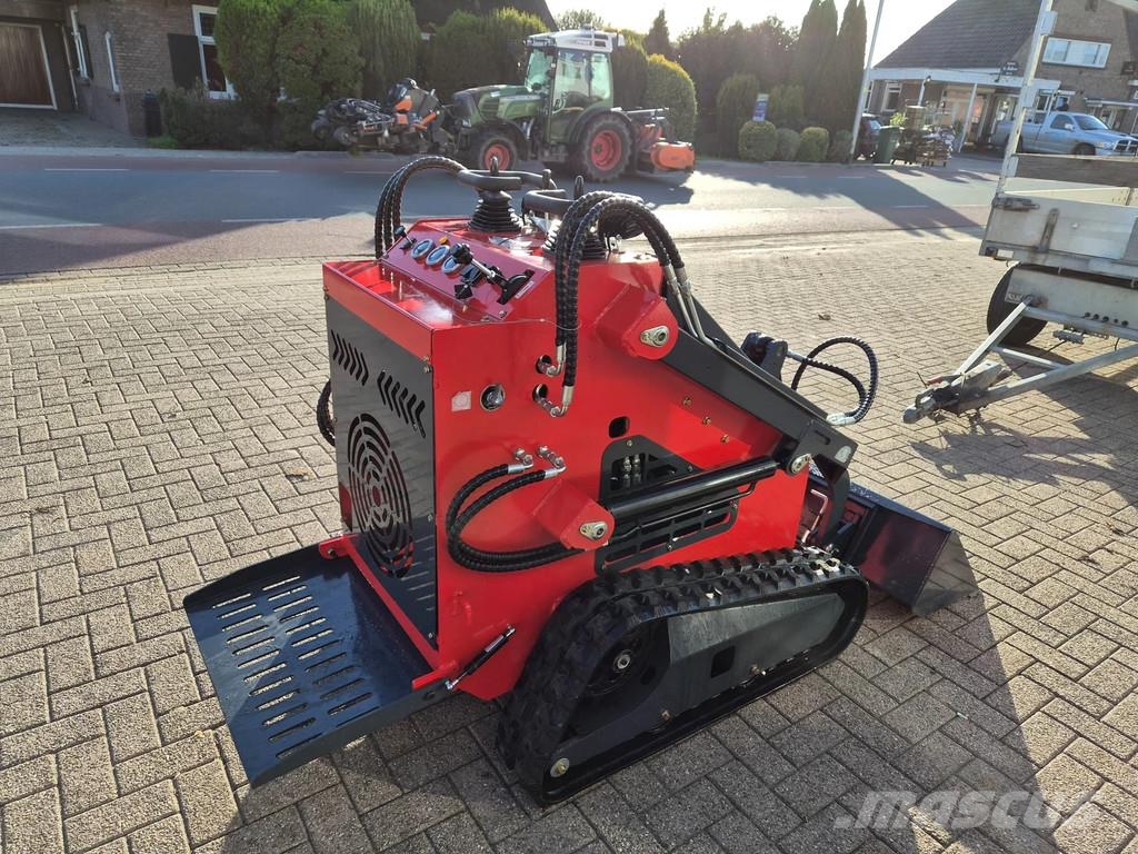 Avant Skidsteer loader shovel Малі навантажувачі