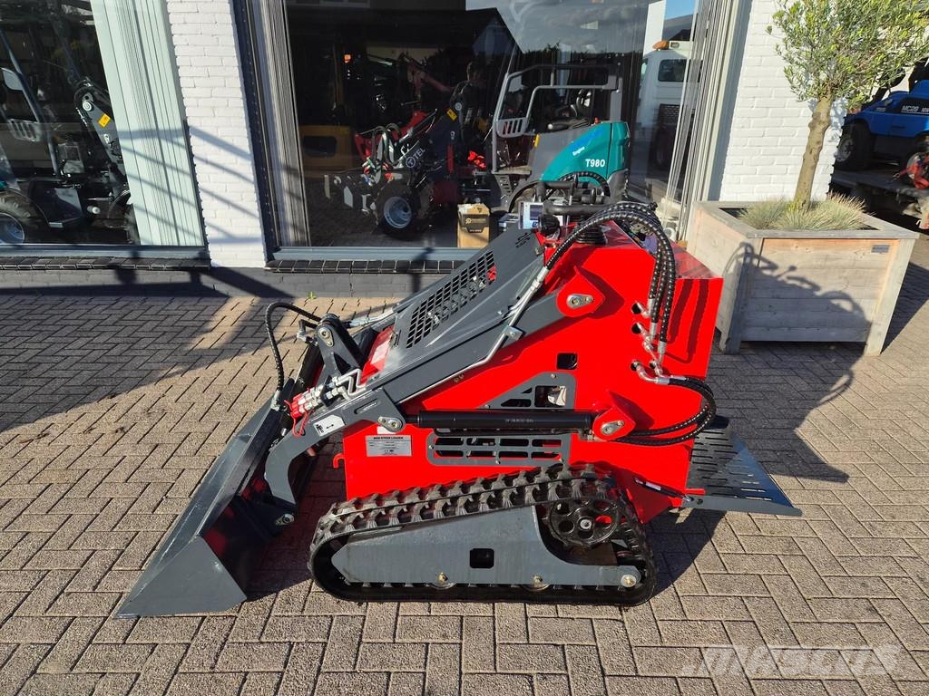 Avant Skidsteer loader shovel Малі навантажувачі