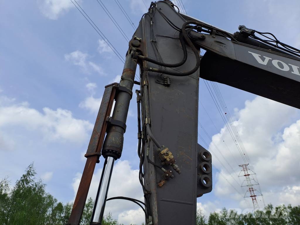 Volvo EC300EL Bageri gusjeničari