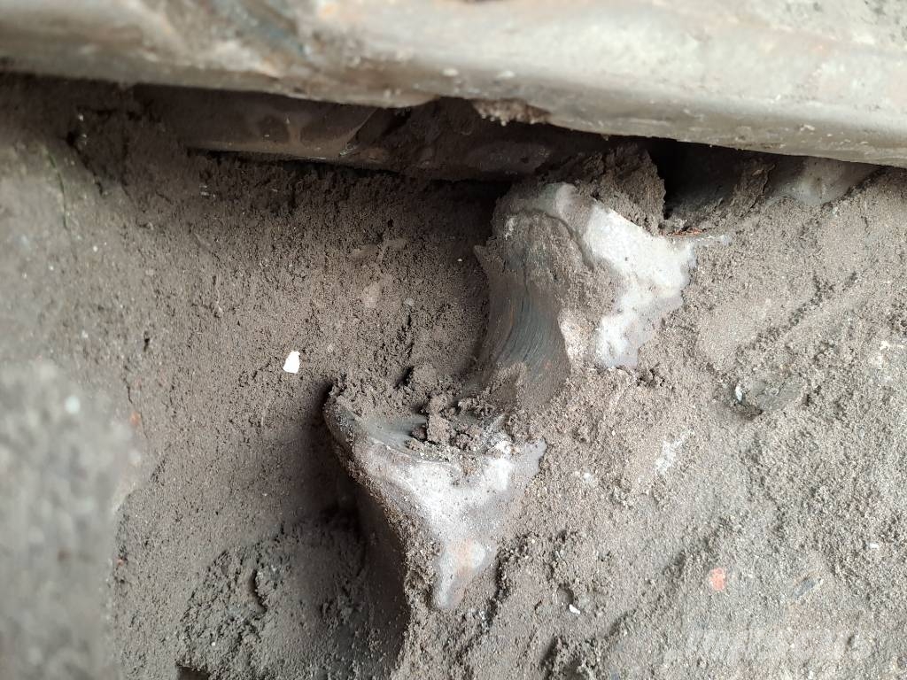 Volvo EC300EL Bageri gusjeničari