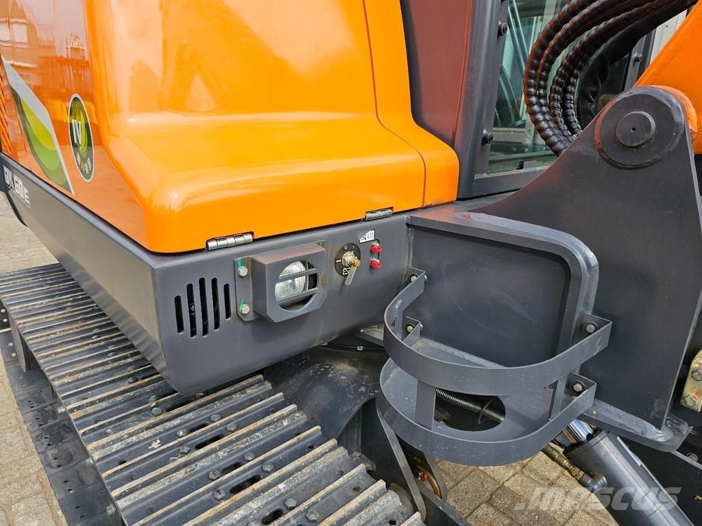 Develon DX60E-10N حفارات صغيرة أقل من 7 طن (حفارات صغيرة)