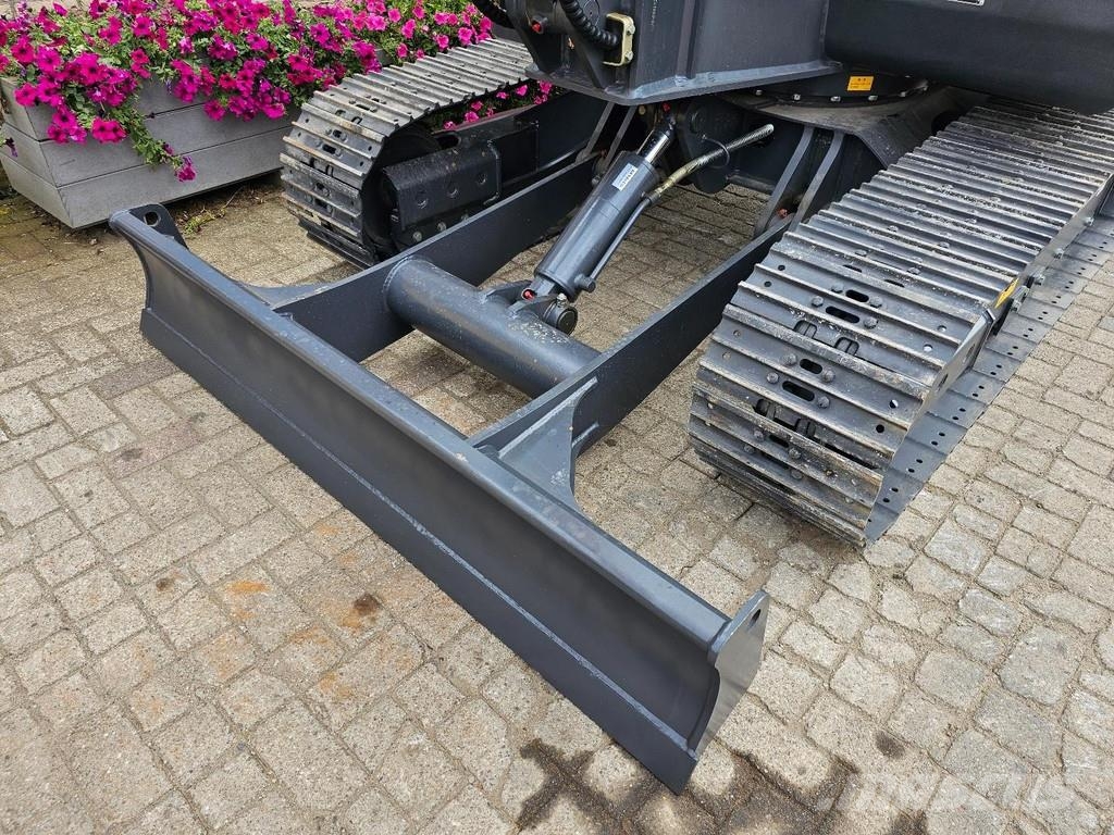 Develon DX60E-10N حفارات صغيرة أقل من 7 طن (حفارات صغيرة)