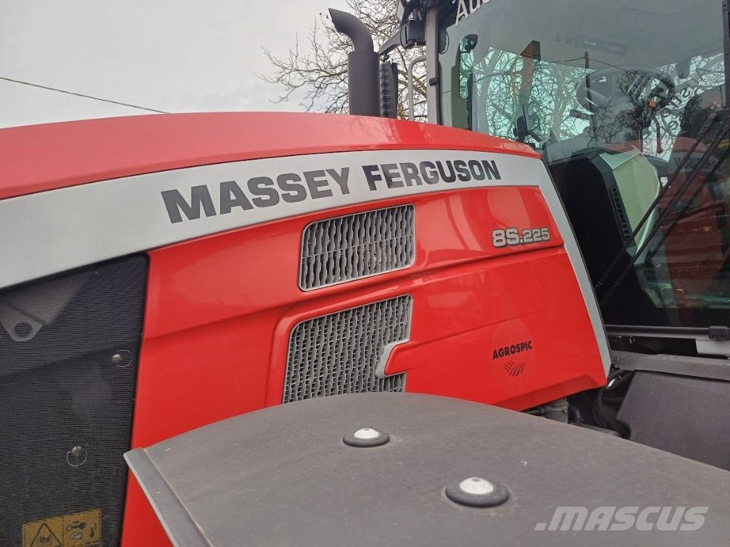 Massey Ferguson 8 S Трактори
