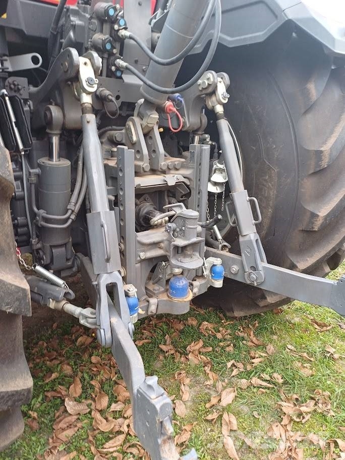 Massey Ferguson 8 S Трактори