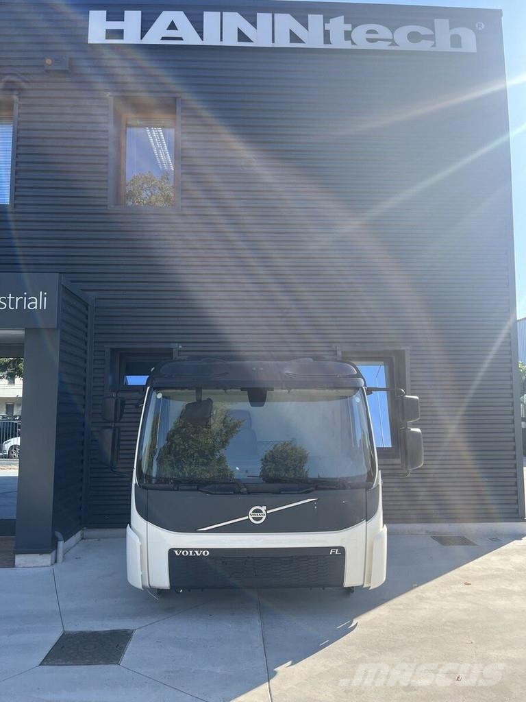 Volvo FL 驾驶室与内部