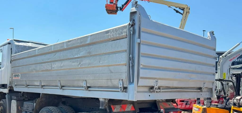 Meiller 3 SIDED TIPPER for 3 axle truck Inne