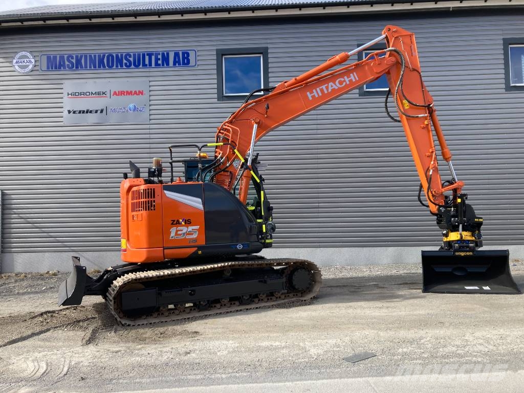 Hitachi ZX 135 US-7, 2023, Suecia - excavadoras de cadenas de