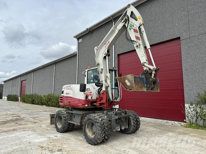 Takeuchi TB295W 轮式挖掘机
