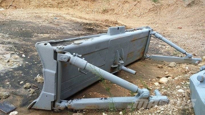 CAT D9G/D9H Puskulevyt