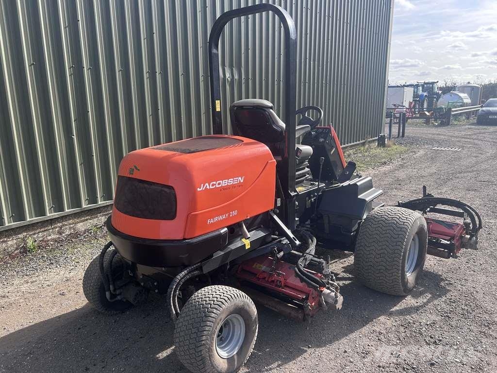 Jacobsen 250 Kaszák