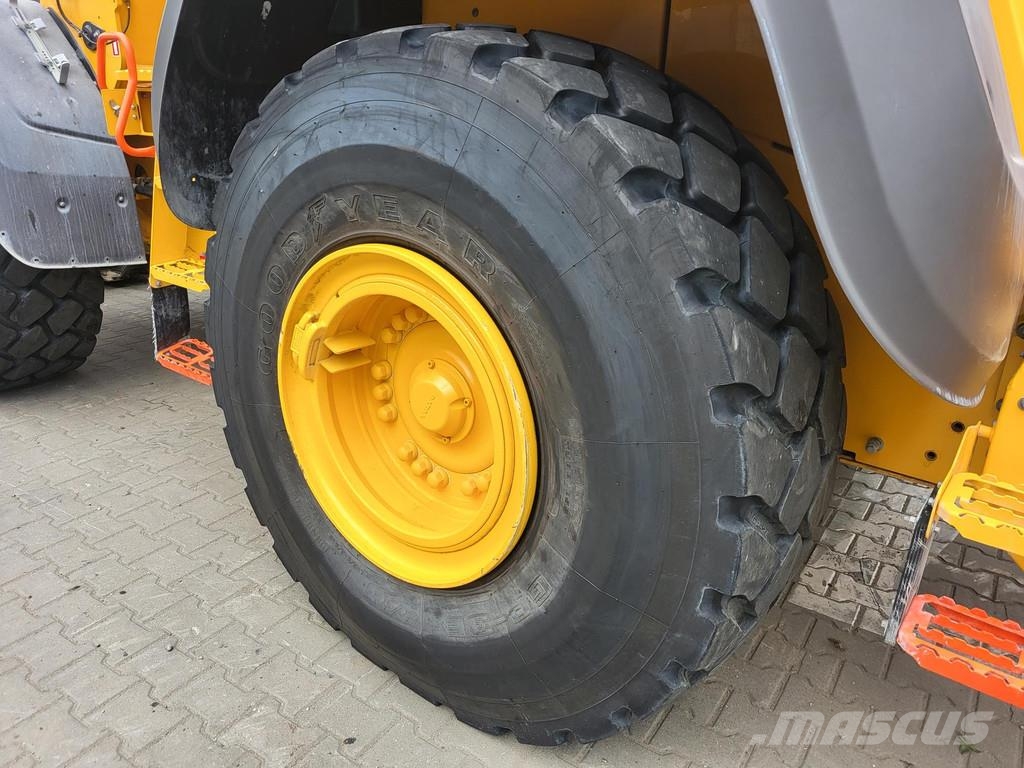 Volvo L110H2 لوادر بعجل