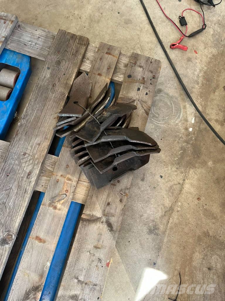 He-Va HE-VA TRIPPEL-TILLER AIRY 4 M BUREN Kolutne brane