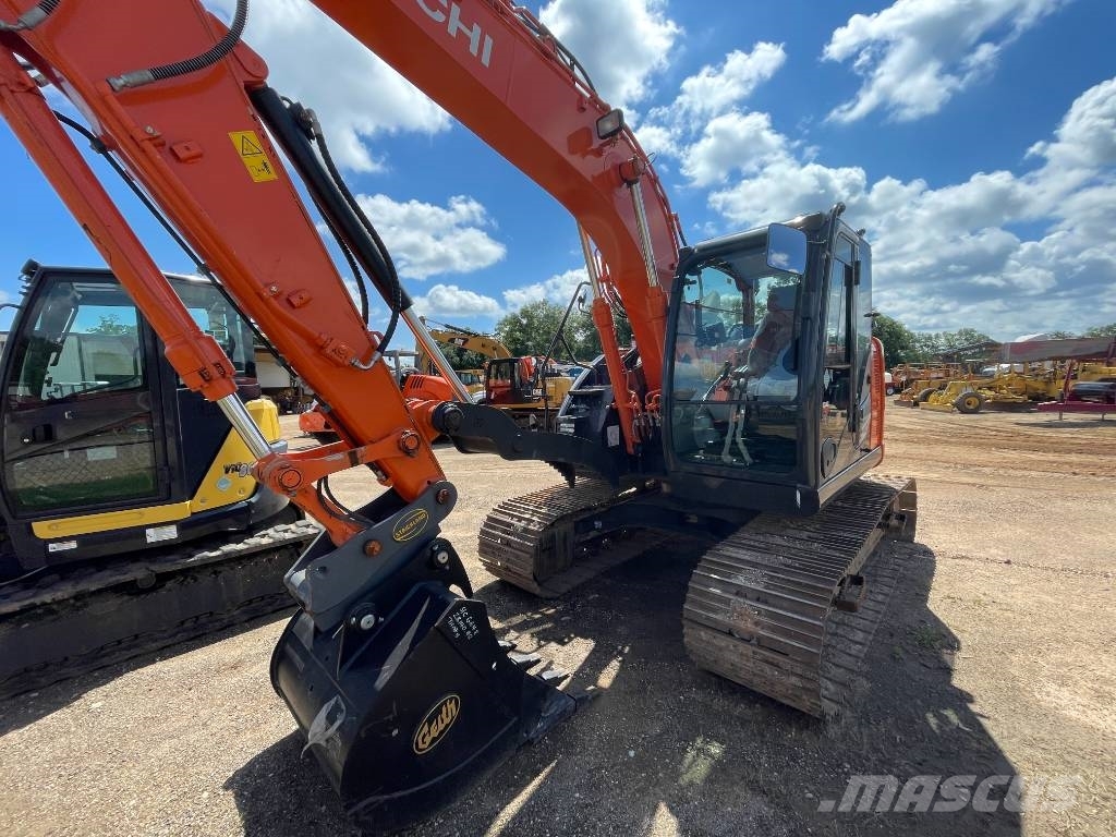 Hitachi ZX 135 US-6 Escavadeiras de esteiras