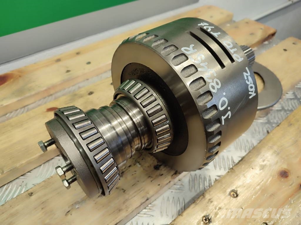 John Deere Clutch basket R152569 PTO rear JOHN DEERE 8345 R Vaihteisto