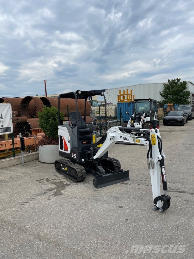 Bobcat E19 mit Schutzdach Mini excavators < 7t (Mini diggers)