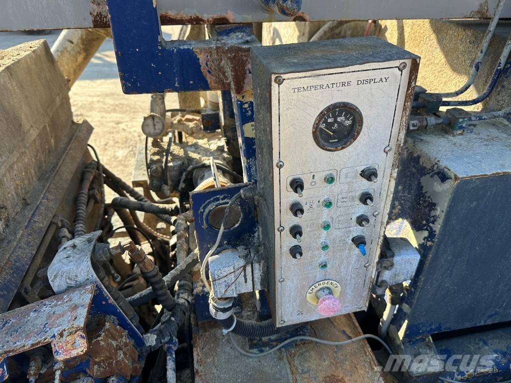 Mercedes-Benz Axor 1833 L Camiões bomba Betão