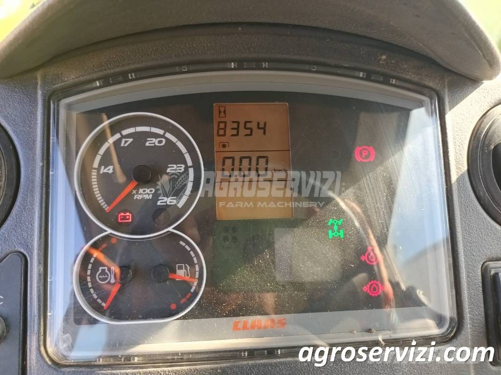 CLAAS Axos 320 Trattori