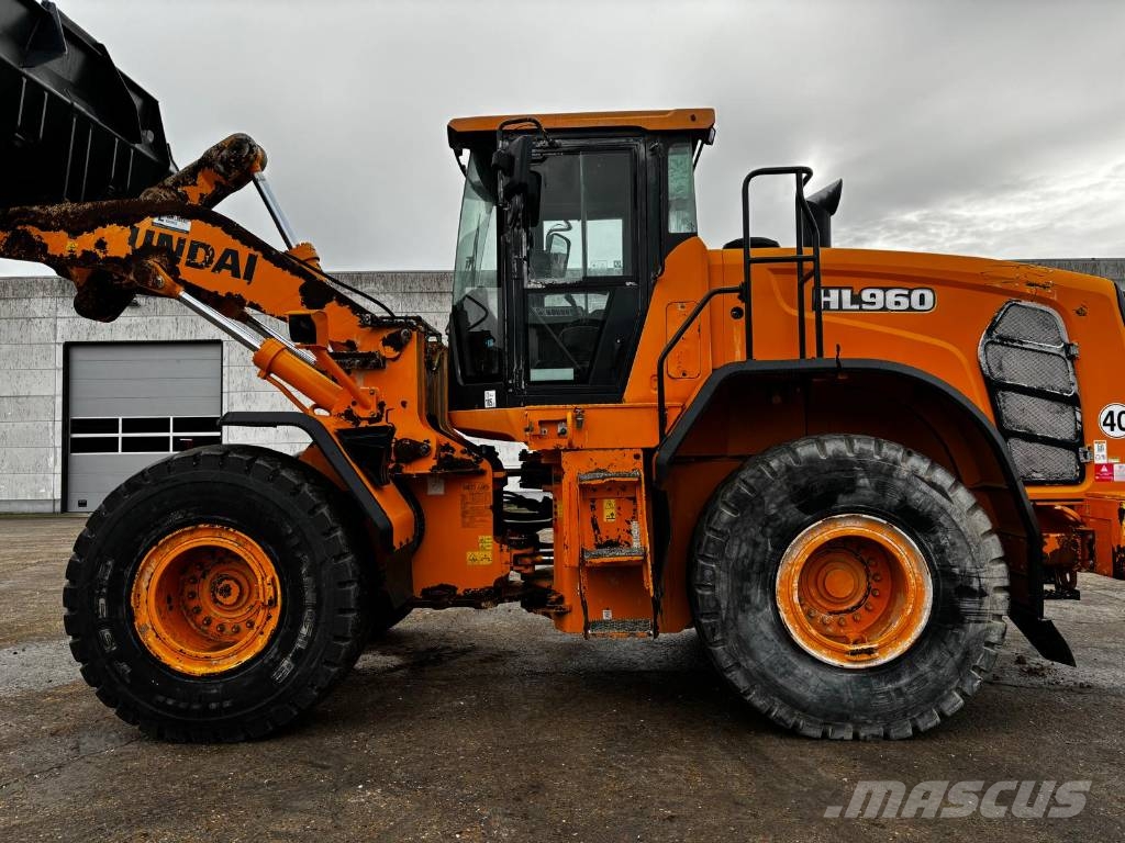 Hyundai HL 960 Ładowarki kołowe