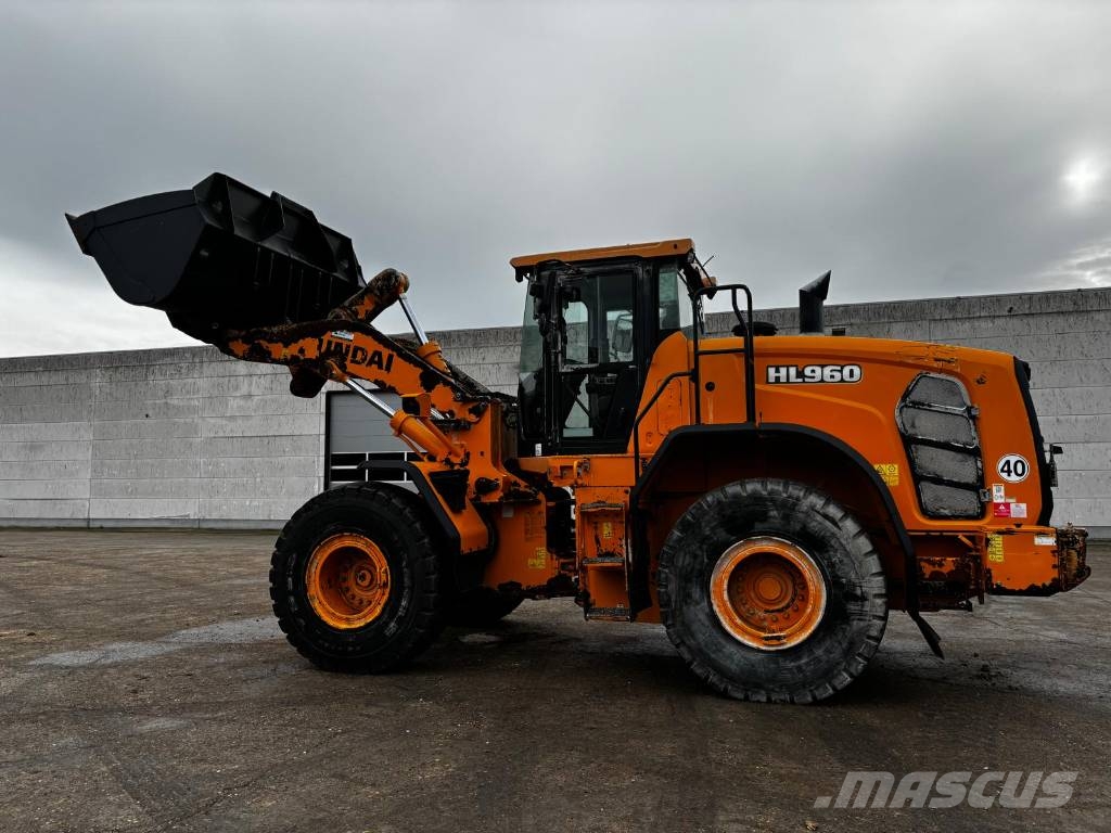 Hyundai HL 960 Ładowarki kołowe