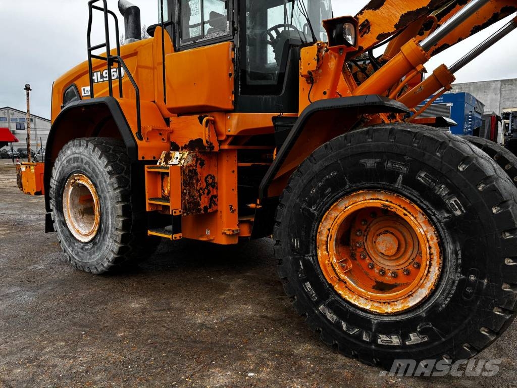 Hyundai HL 960 Ładowarki kołowe