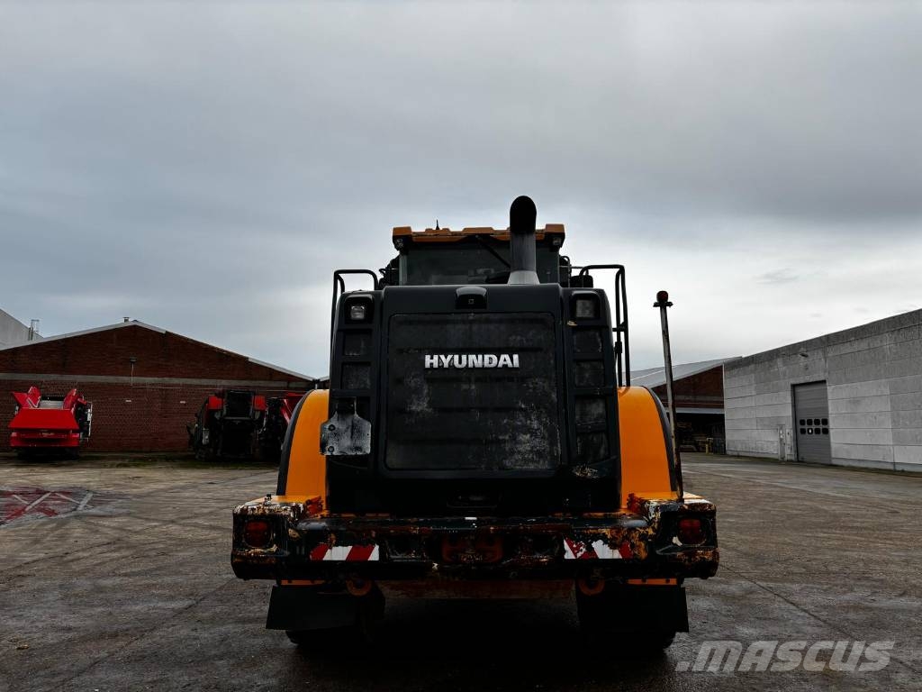 Hyundai HL 960 Ładowarki kołowe