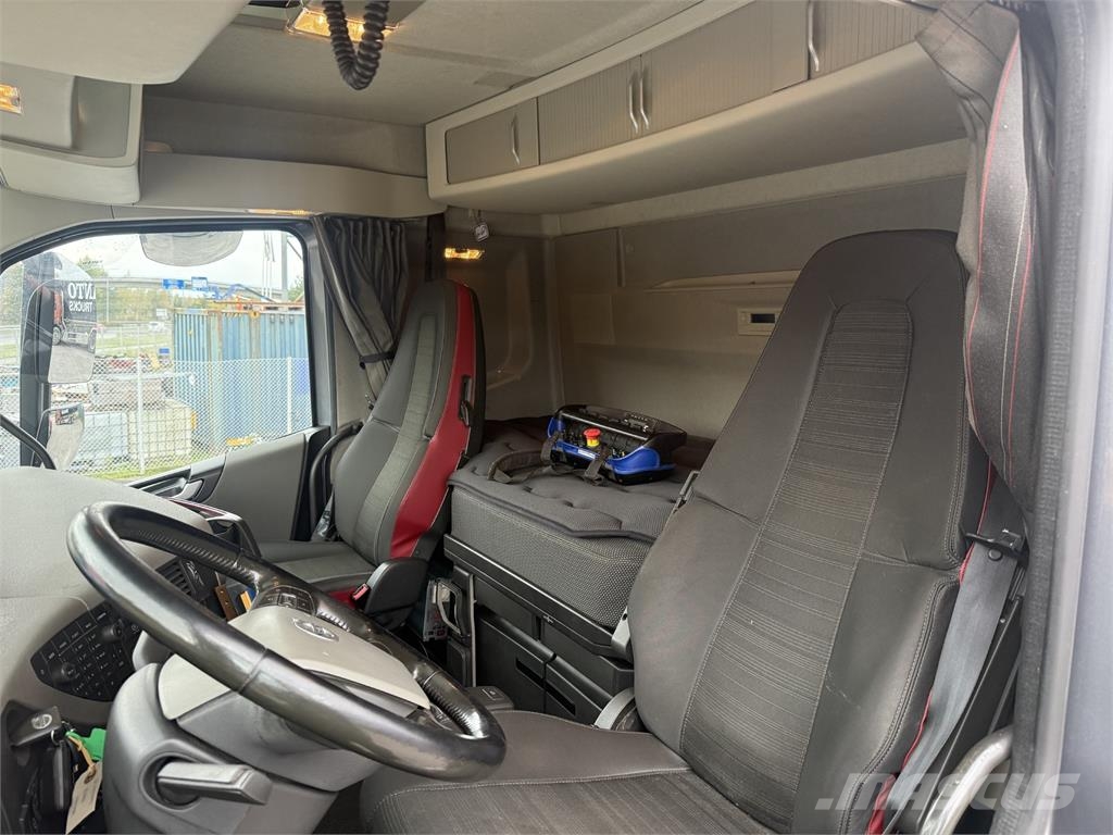 Volvo FH500 8X4 Kranbil