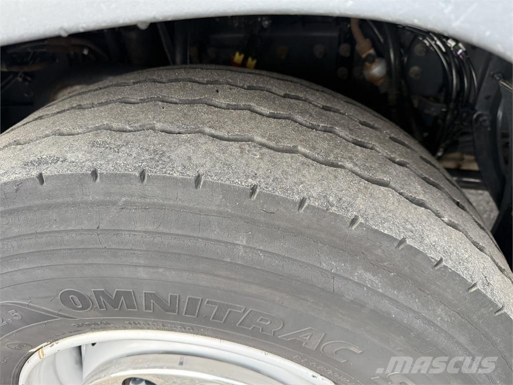 Volvo FH500 8X4 Kranbil