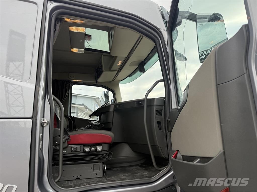 Volvo FH500 8X4 Kranbil