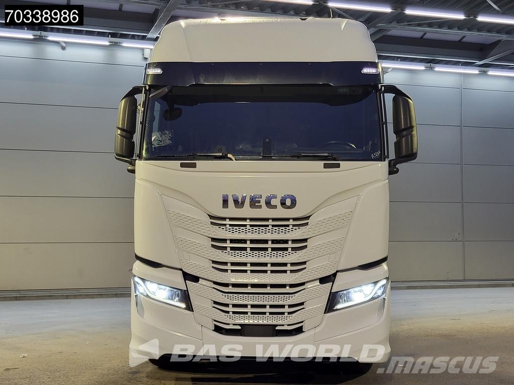 Iveco S-Way 530 4X2 Retarder Hydraulik Full-Air ACC Navi Nyergesvontatók