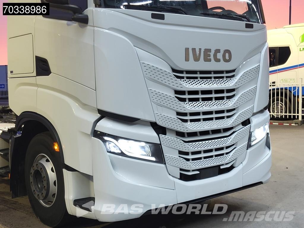 Iveco S-Way 530 4X2 Retarder Hydraulik Full-Air ACC Navi Nyergesvontatók