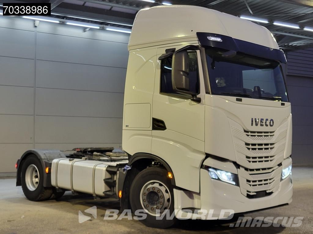Iveco S-Way 530 4X2 Retarder Hydraulik Full-Air ACC Navi Nyergesvontatók