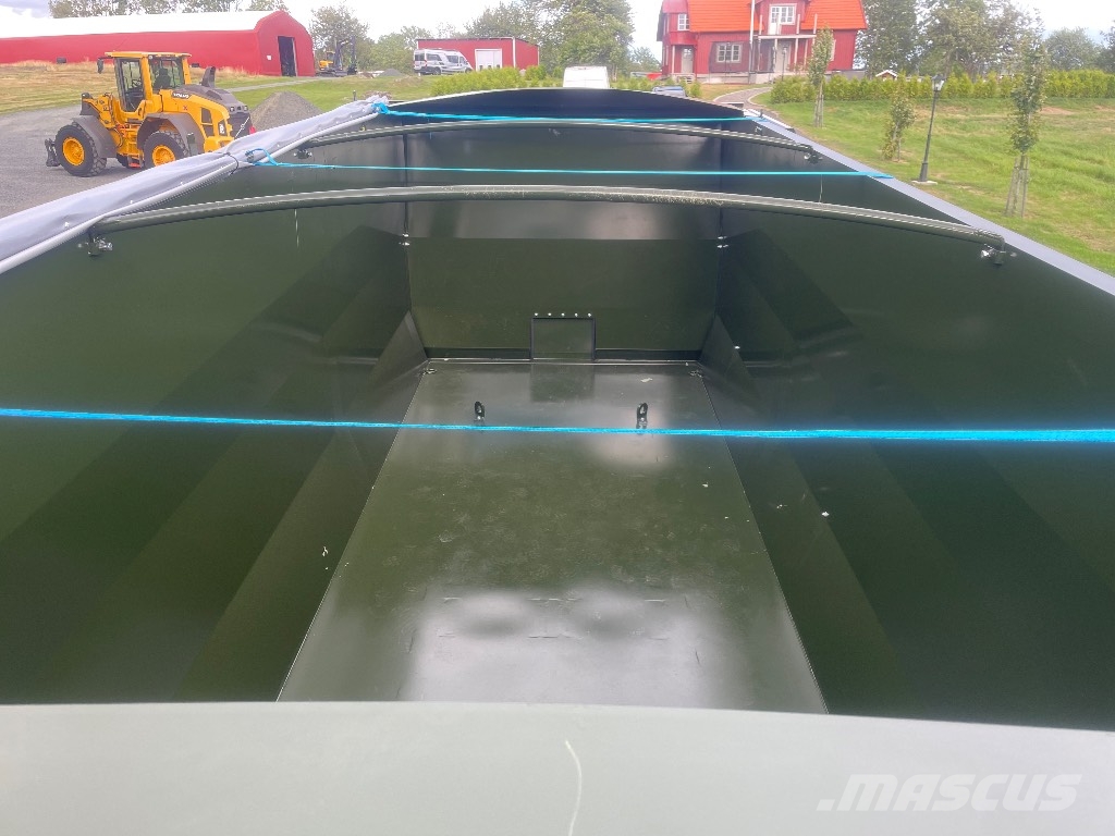 Mustang MG160 spannmålsvagn volym 23m3 - 26 Graudu pārkraušanas piekabes