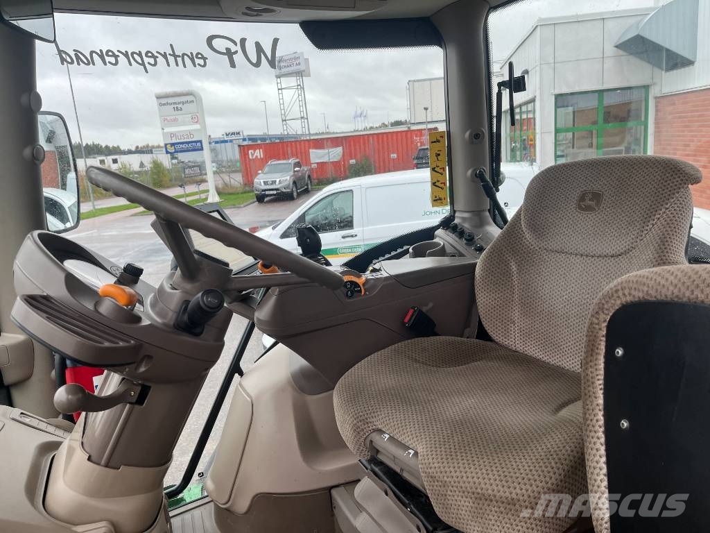 John Deere 6110 R Traktorer