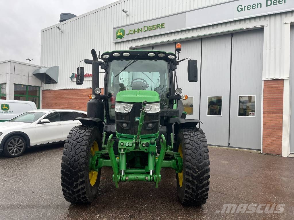 John Deere 6110 R Traktorer