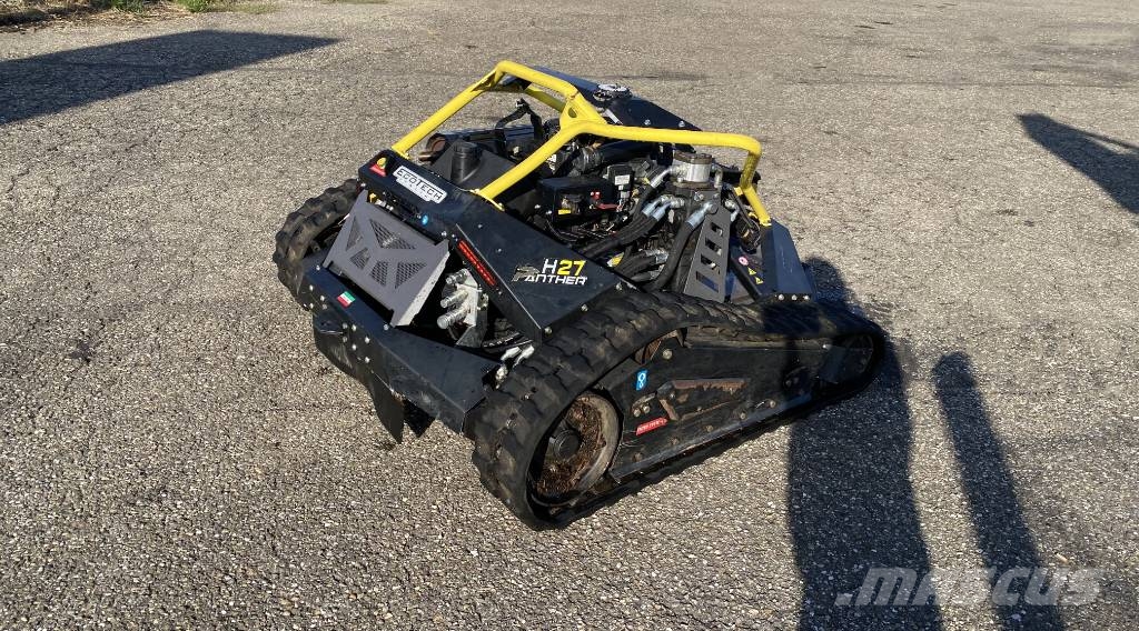 ECOTECH H27 Panther 1er Main endommagée Nosiče nářadí