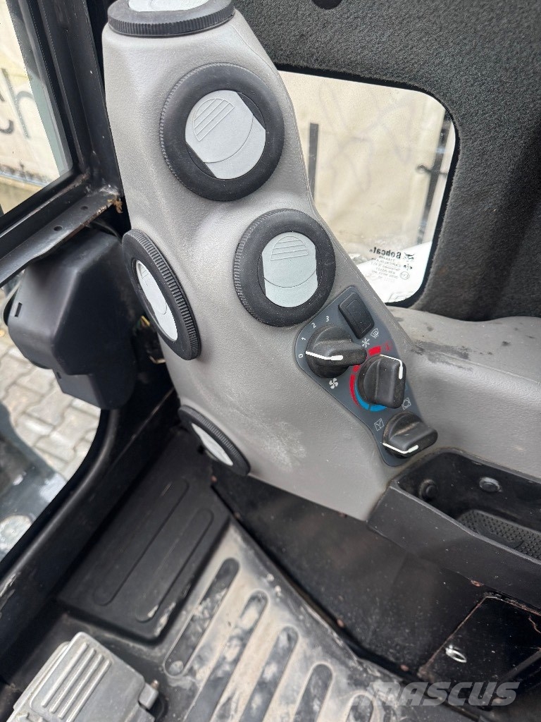 Bobcat E 26 EM Minigravemaskiner